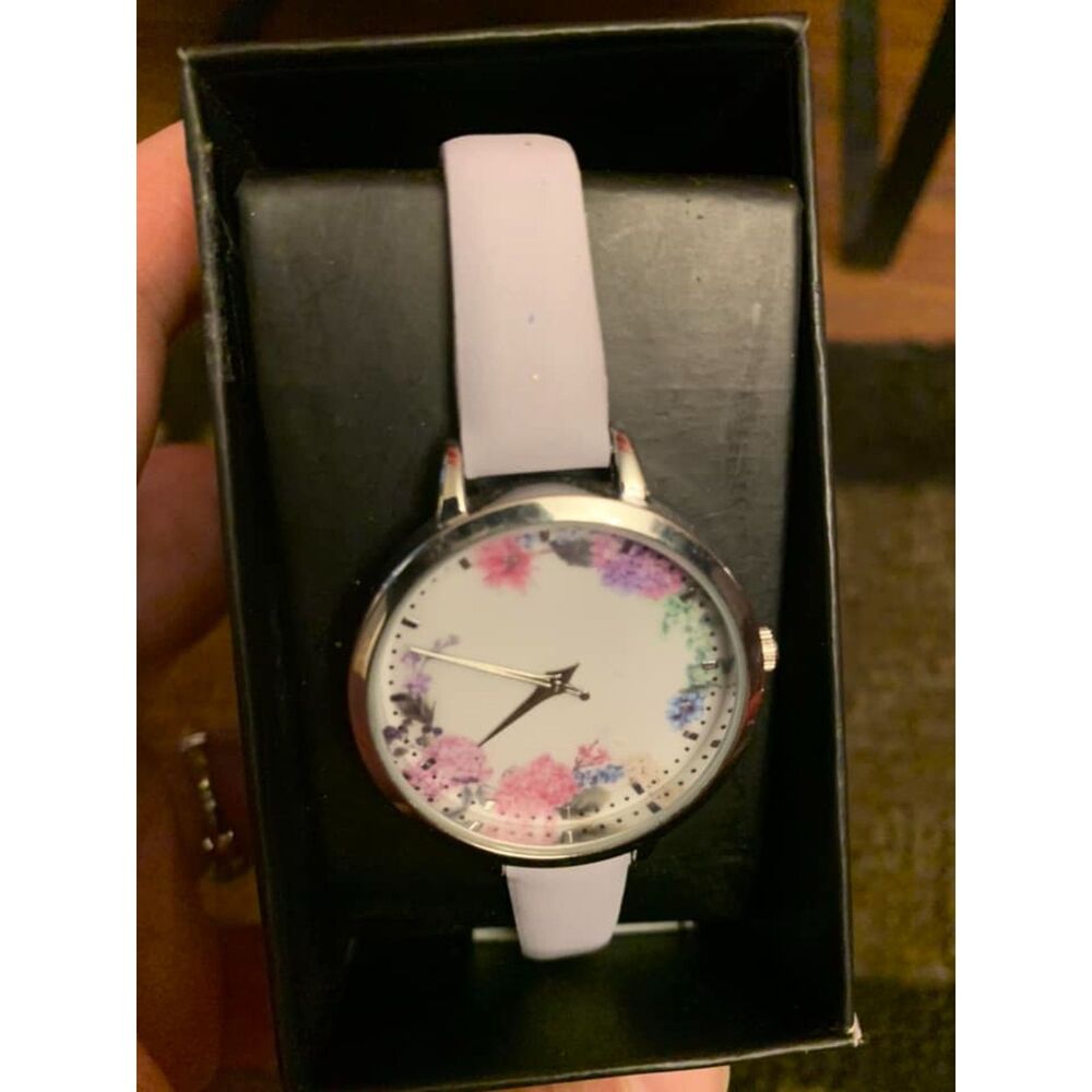 New Delicate Floral Violet Purple Band Fashion Watch Giftable Stocking Stuffer